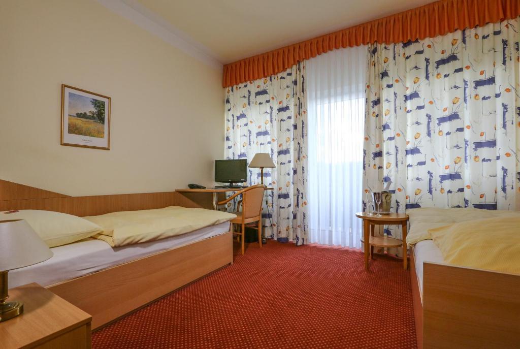 Hotel Restaurant Lüdenbach Overath Habitación foto